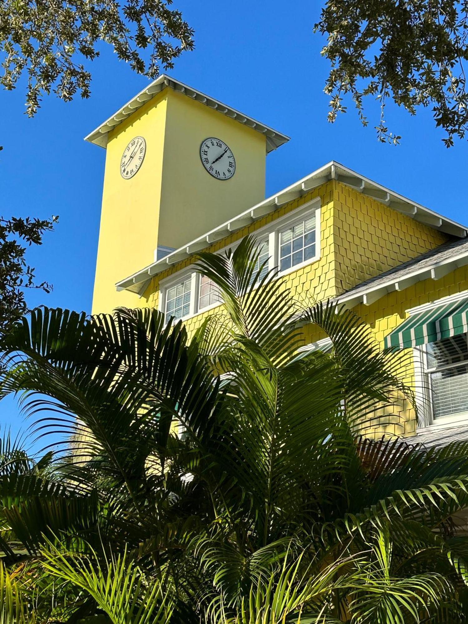 Peninsula Bed & Cocktails Hotel Gulfport Exterior foto