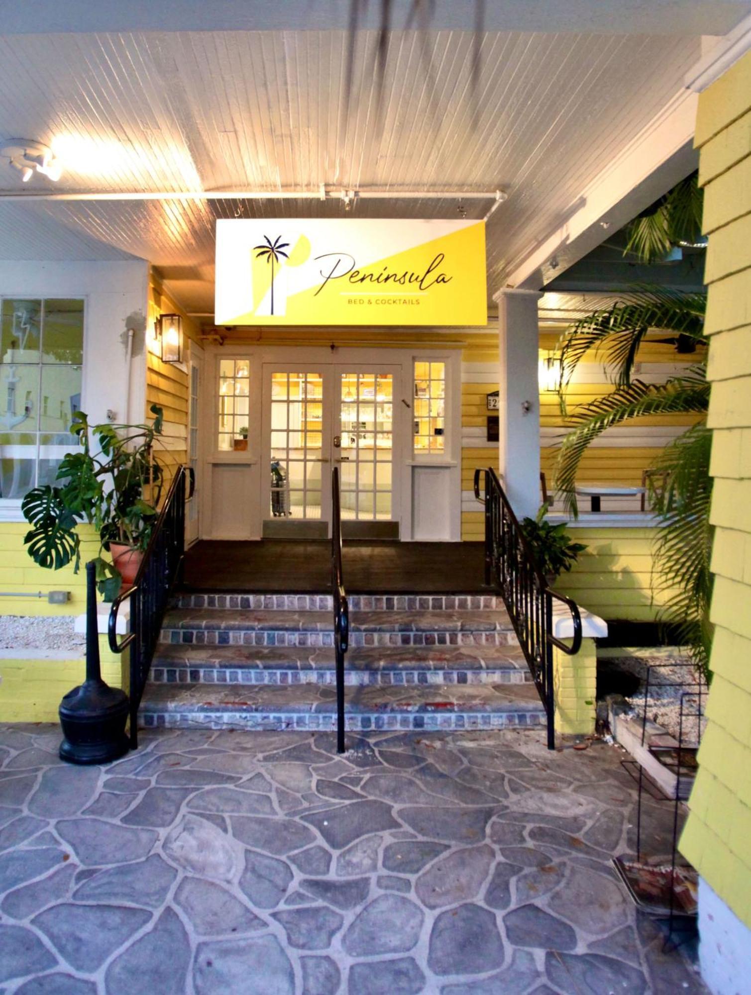 Peninsula Bed & Cocktails Hotel Gulfport Exterior foto